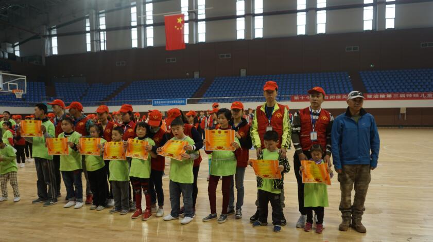 3月29日，由团区委、爱心树特殊儿童发展中心开展涪陵区第三届特殊儿童运动会在奥体中心顺利举行